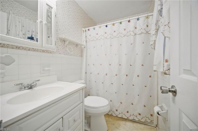 6 Broda CT, Portsmouth, VA 23701