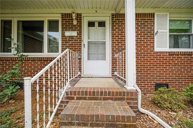 6 Broda CT, Portsmouth, VA 23701