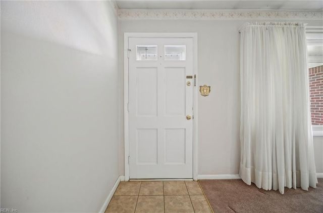6 Broda CT, Portsmouth, VA 23701