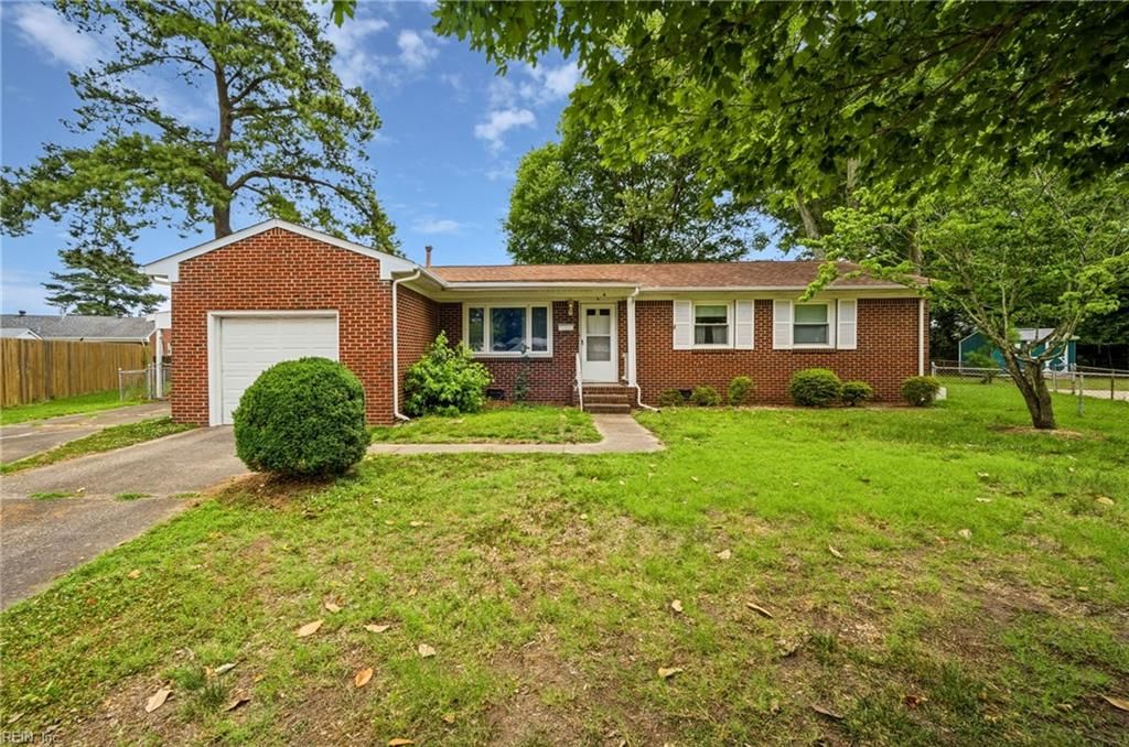 6 Broda CT, Portsmouth, VA 23701