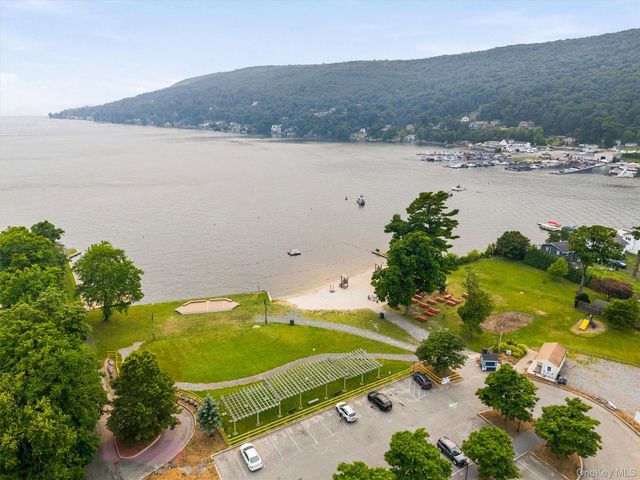 35 Lake Drive, Greenwood Lake, NY 10925