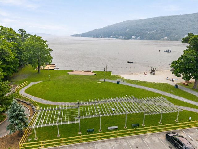 35 Lake Drive, Greenwood Lake, NY 10925