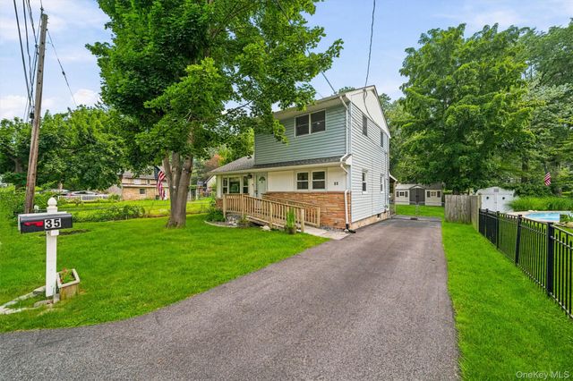 35 Lake Drive, Greenwood Lake, NY 10925