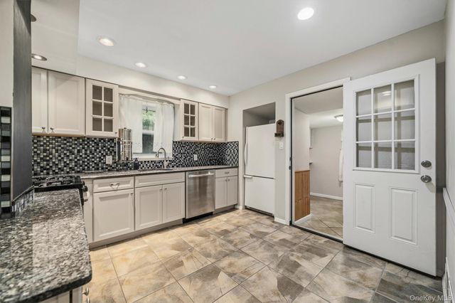 35 Lake Drive, Greenwood Lake, NY 10925