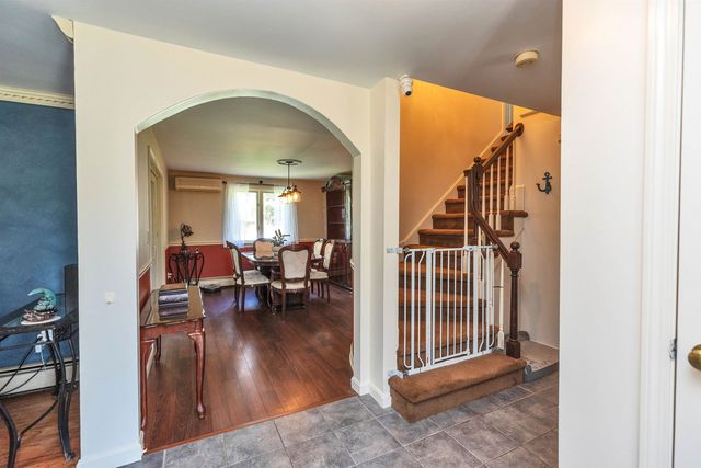 6 Nancy Lane, Hooksett, NH 03106