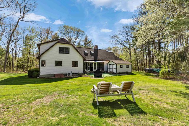 6 Nancy Lane, Hooksett, NH 03106