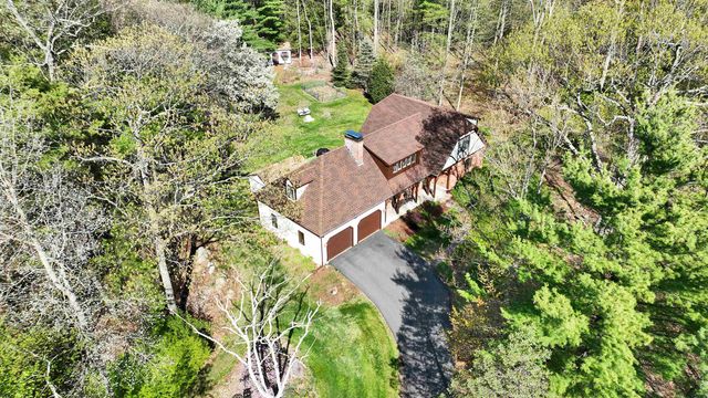 6 Nancy Lane, Hooksett, NH 03106
