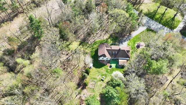 6 Nancy Lane, Hooksett, NH 03106