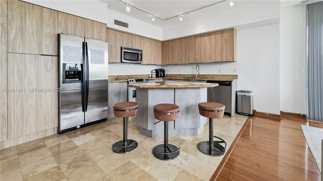 1755 E Hallandale Beach Blvd 2303E, Hallandale Beach, FL 33009