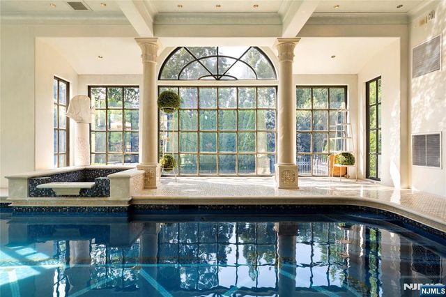 31 Rio Vista Drive, Alpine, NJ 07620