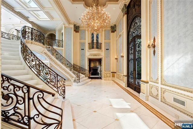 31 Rio Vista Drive, Alpine, NJ 07620