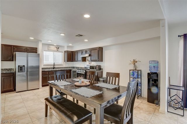 4834 Spring Falls Way, North Las Vegas, NV 89031