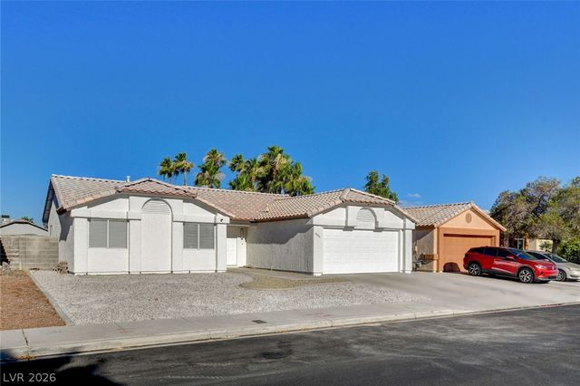 4834 Spring Falls Way, North Las Vegas, NV 89031