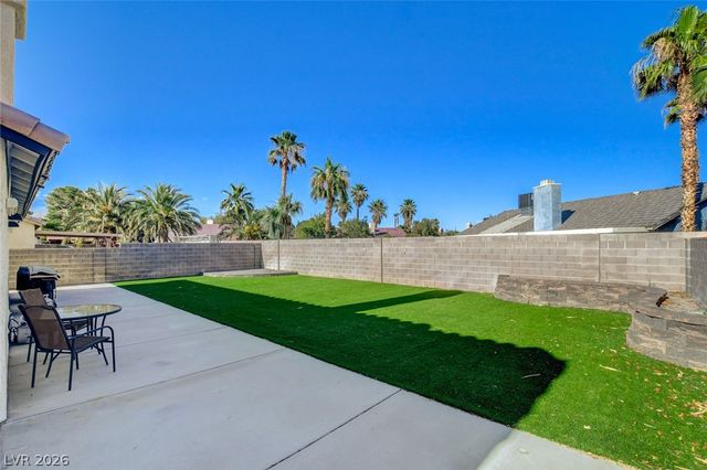 4834 Spring Falls Way, North Las Vegas, NV 89031