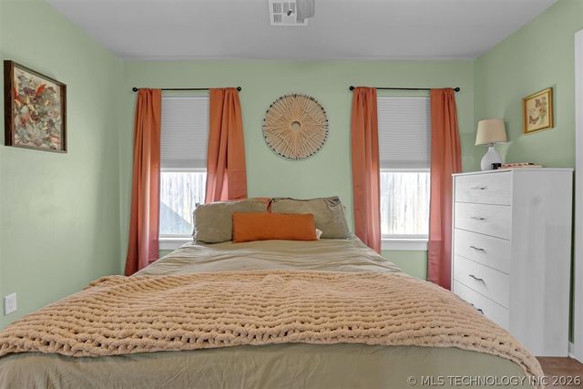 2322 S Cedar Street, Sapulpa, OK 74066