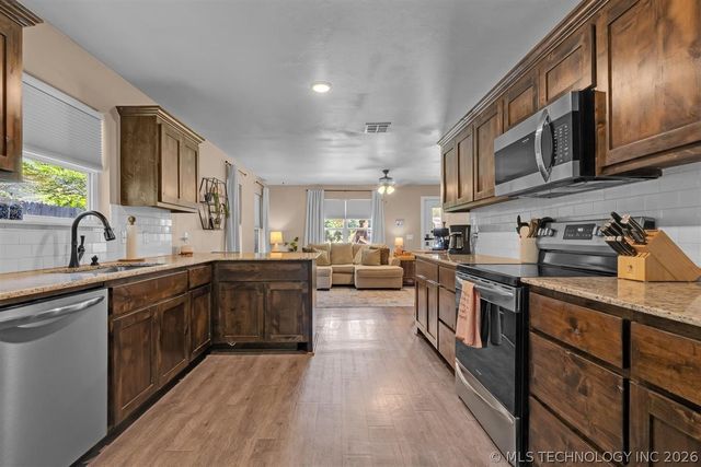 2322 S Cedar Street, Sapulpa, OK 74066