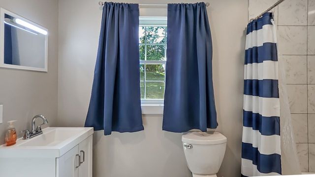 710 Hatcher Dr, Fayetteville, TN 37334