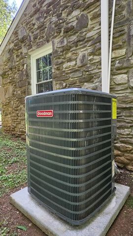 710 Hatcher Dr, Fayetteville, TN 37334