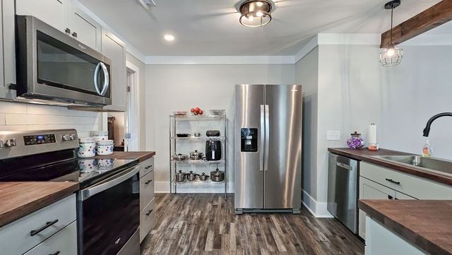 710 Hatcher Dr, Fayetteville, TN 37334