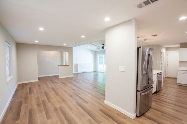3346 Townsend Drive, Dallas, TX 75229
