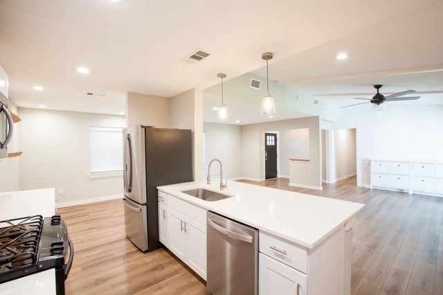 3346 Townsend Drive, Dallas, TX 75229