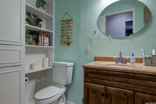 135 Pullman, La Vernia, TX 78121