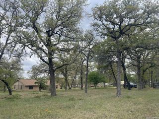 135 Pullman, La Vernia, TX 78121