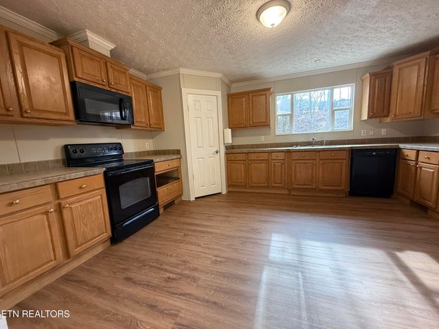 545 E Brushy Valley Drive, Powell, TN 37849