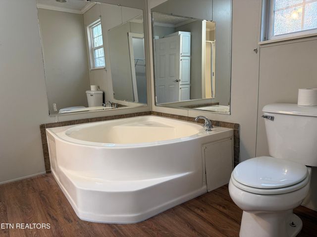 545 E Brushy Valley Drive, Powell, TN 37849