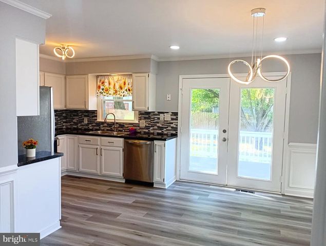 7113 SHARON RD, Fredericksburg, VA 22407