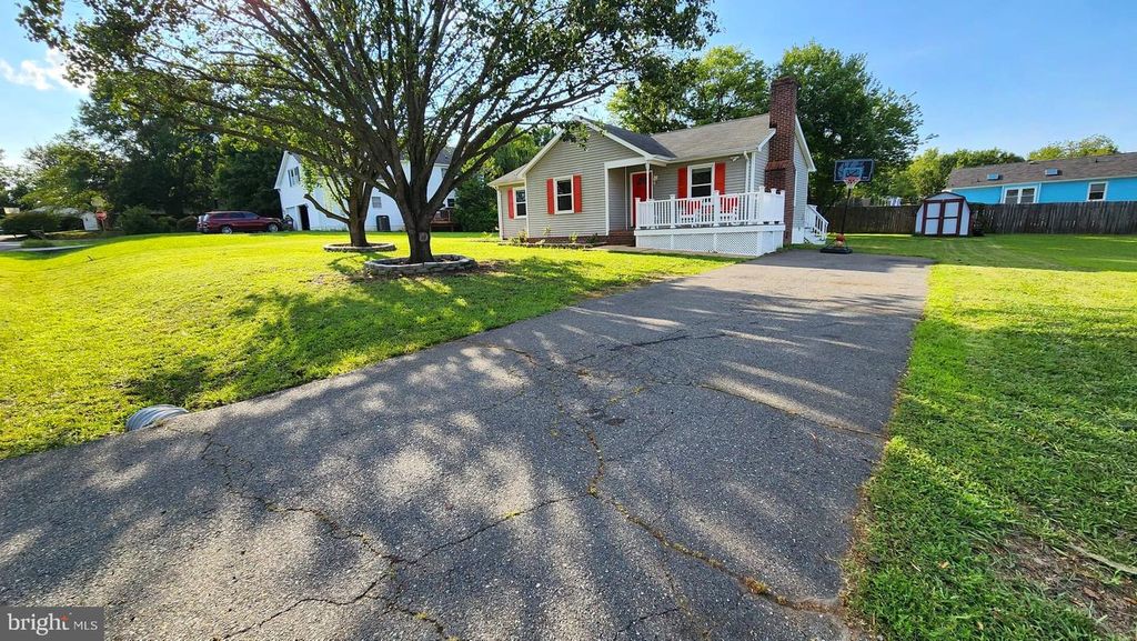 7113 SHARON RD, Fredericksburg, VA 22407