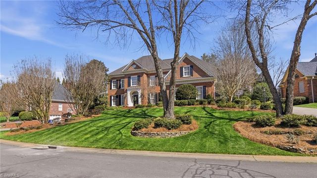 220 Fox Lake Court, Winston-salem, NC 27106