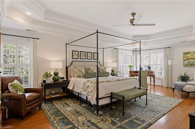 220 Fox Lake Court, Winston-salem, NC 27106