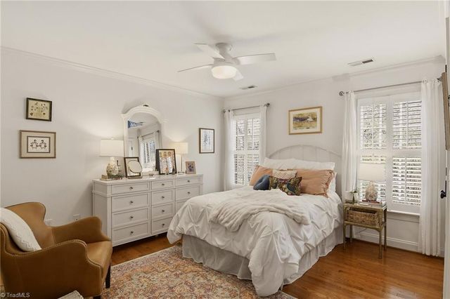 220 Fox Lake Court, Winston-salem, NC 27106