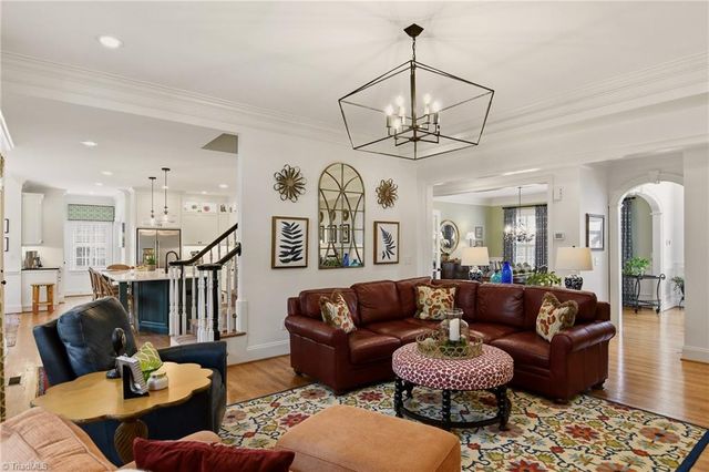 220 Fox Lake Court, Winston-salem, NC 27106