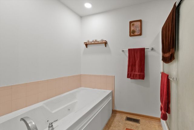 25426 Barrow Road, Manhattan, IL 60442