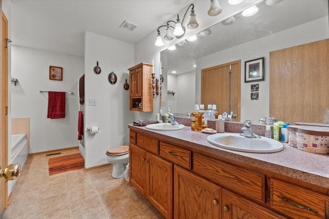 25426 Barrow Road, Manhattan, IL 60442