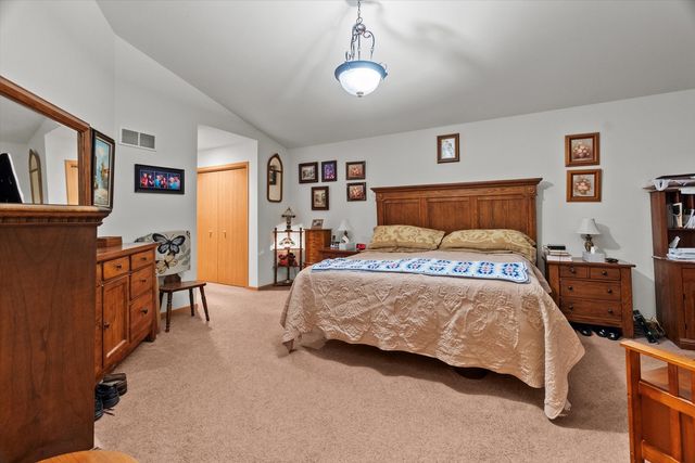 25426 Barrow Road, Manhattan, IL 60442