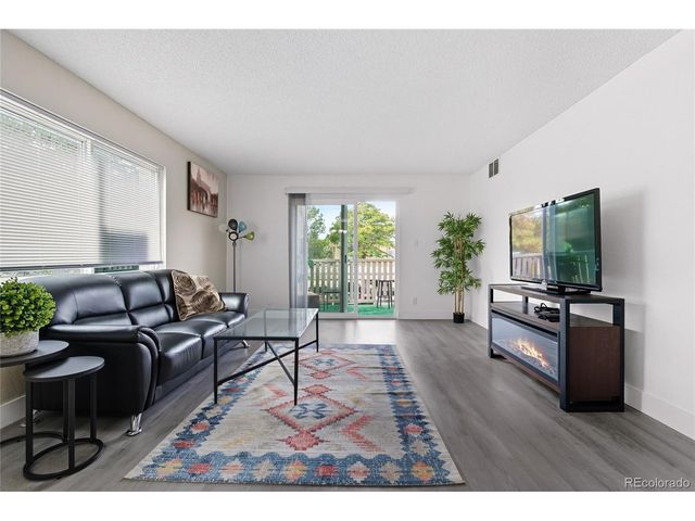 7455 E Quincy Ave 204, Denver, CO 80237