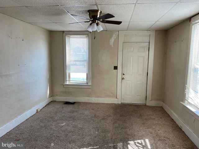 325 AND 327 HOOD STREET, Chambersburg, PA 17201