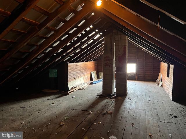 325 AND 327 HOOD STREET, Chambersburg, PA 17201