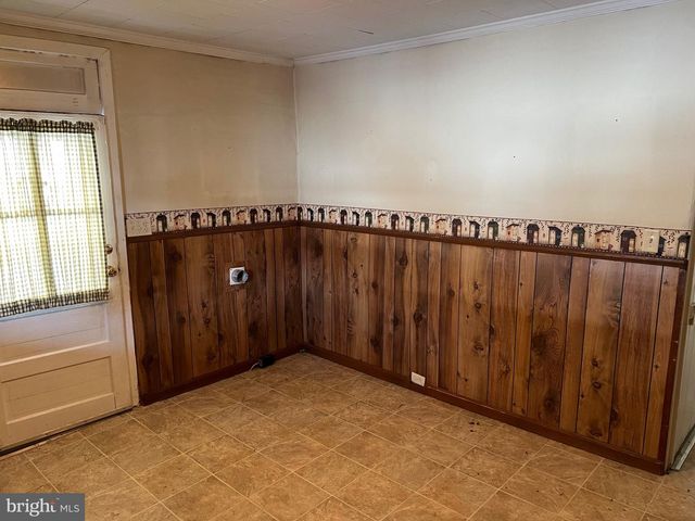 325 AND 327 HOOD STREET, Chambersburg, PA 17201