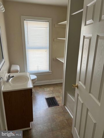 325 AND 327 HOOD STREET, Chambersburg, PA 17201