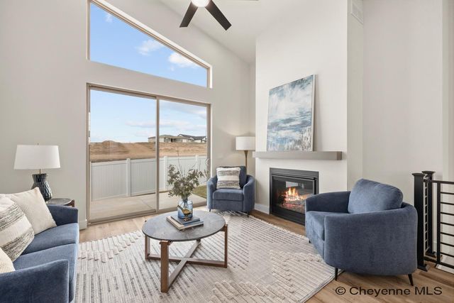 4048 SADDLEBACK LN, Cheyenne, WY 82001