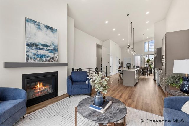 4048 SADDLEBACK LN, Cheyenne, WY 82001