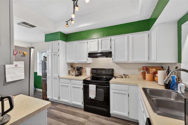 9750 LAKE SEMINOLE DRIVE E, Largo, FL 33773