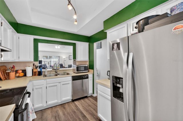 9750 LAKE SEMINOLE DRIVE E, Largo, FL 33773