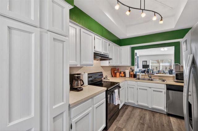 9750 LAKE SEMINOLE DRIVE E, Largo, FL 33773