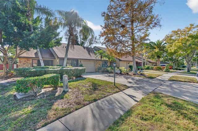 9750 LAKE SEMINOLE DRIVE E, Largo, FL 33773