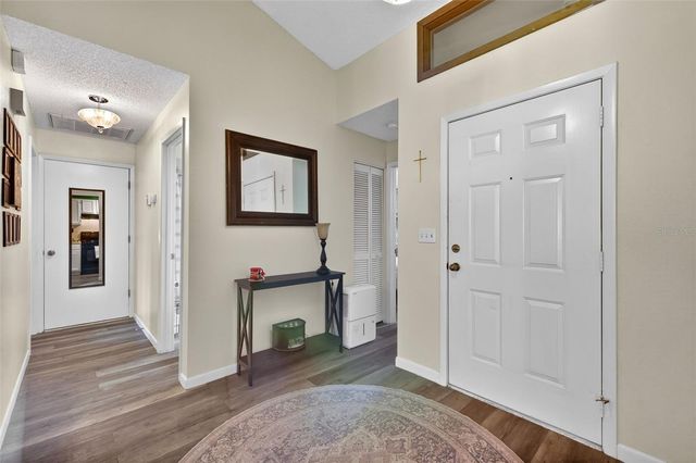 9750 LAKE SEMINOLE DRIVE E, Largo, FL 33773